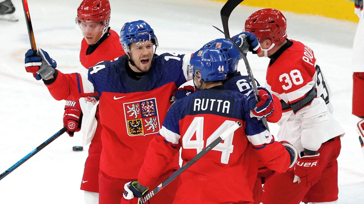 Čeští hokejisté míří do čtvrtfinále. Dánsko porazili 3:2